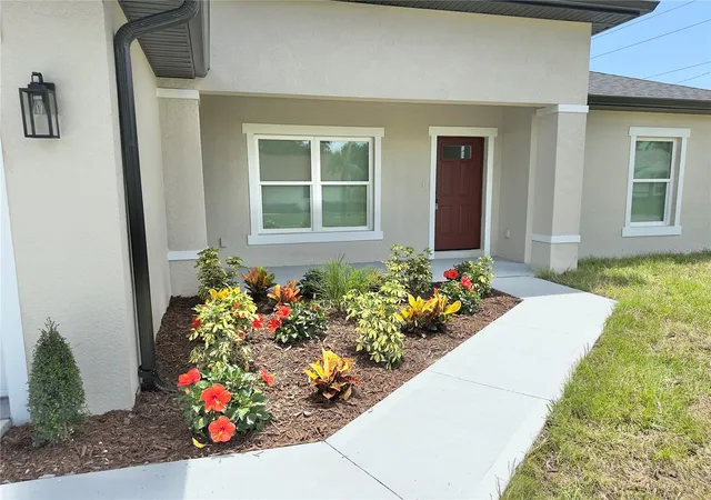 Photo 4 of Single family home for sale at 530 Bounds St, Port Charlotte, FL 33954 | MLS# S5130556 | Listing updated on 2026-08-12