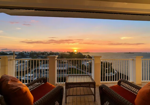 Homes for sale in Clearwater, FL | 1860 N Fort Harrison Ave #402, Clearwater, FL 33755 | MLS# TB8405599