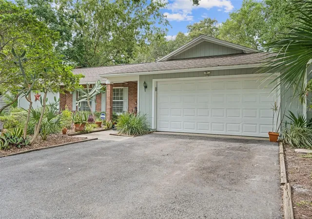 Homes for sale in Palm Harbor, FL | 155 Woodcutter Ln, Palm Harbor, FL 34683 | MLS# TB8405699