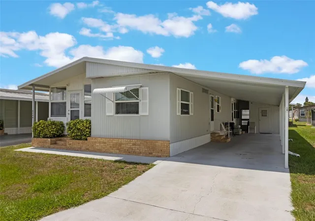 1st image of 4246 Cedarwood St, Winter Haven, FL 33880 | MLS# O6325757