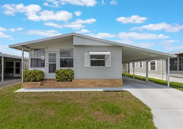 2nd image of 4246 Cedarwood St, Winter Haven, FL 33880 | MLS# O6325757