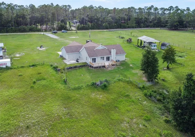 Homes for sale in Weirsdale, FL | 41636 Outlaw Ln, Weirsdale, FL 32195 | MLS# G5099467