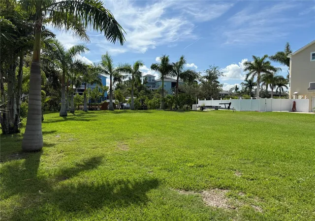 Homes for sale in Terra Ceia, FL | 124 Burns Rd, Terra Ceia, FL 34250 | MLS# A4658583