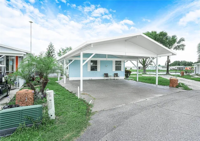 3rd image of 17 Red Quill Cir, Lake Wales, FL 33898 | MLS# K4903003