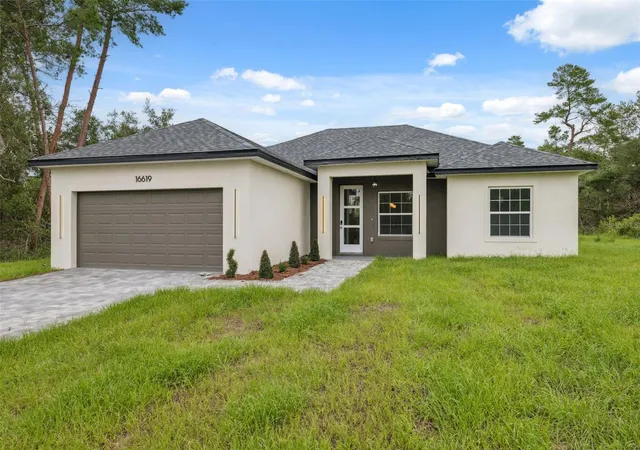 Photo 4 of Sale Pending at 16619 SW 25th Court, Ocala, FL 34473 | MLS# O6326272 | Listing updated on 2026-10-19