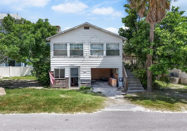 1st image of 104 10th St S, Bradenton Beach, FL 34217 | MLS# A4658627