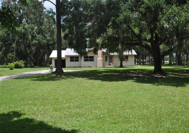 Homes for sale in Williston, FL | 18491 Ne State Road 121, Williston, FL 32696 | MLS# OM705342
