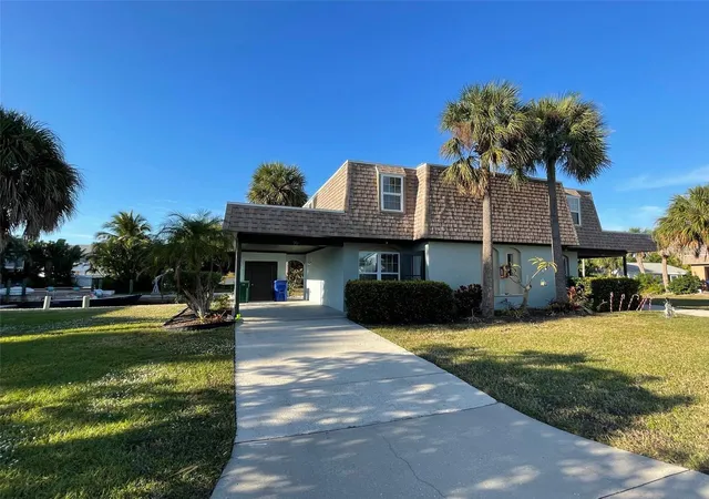 Homes for sale in Longboat Key, FL | 779 Saint Judes Dr N, Longboat Key, FL 34228 | MLS# O6326464