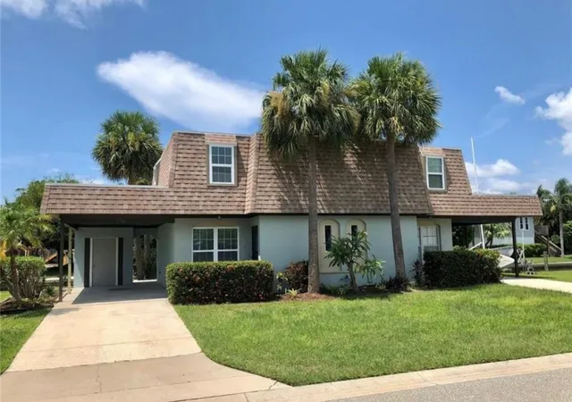 Homes for sale in Longboat Key, FL | 779 Saint Judes Dr N, Longboat Key, FL 34228 | MLS# O6326464