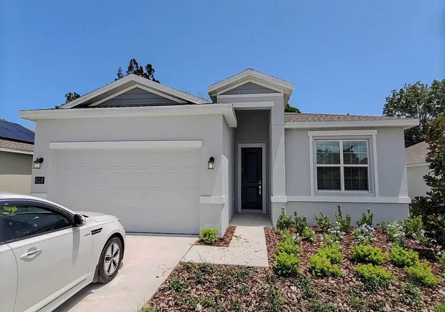 Homes for sale in Edgewater, FL | 407 Three Oaks Dr, Edgewater, FL 32141 | MLS# O6326525