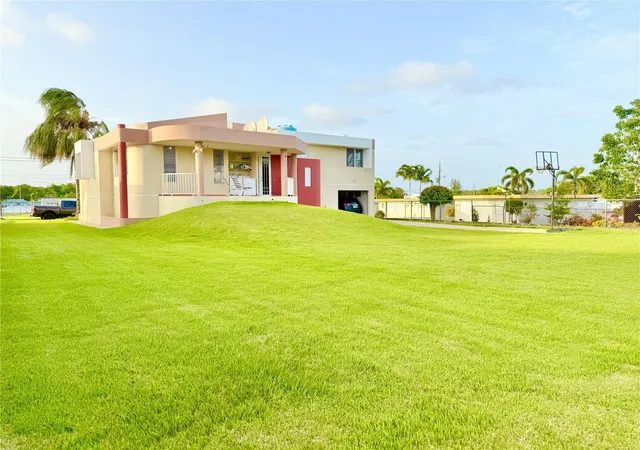 Photo 1 of Single family home for sale at Urb La Romana 216 Calle Franchesco, Quebradillas, PR 00678 | MLS# PR9114833 | Listing updated on 2026-07-26