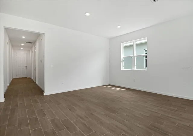 Photo 3 of Single family home for sale at 5163 Kinsley Dr, Lake Wales, FL | MLS# S5130838 | Listing updated on 2026-10-04