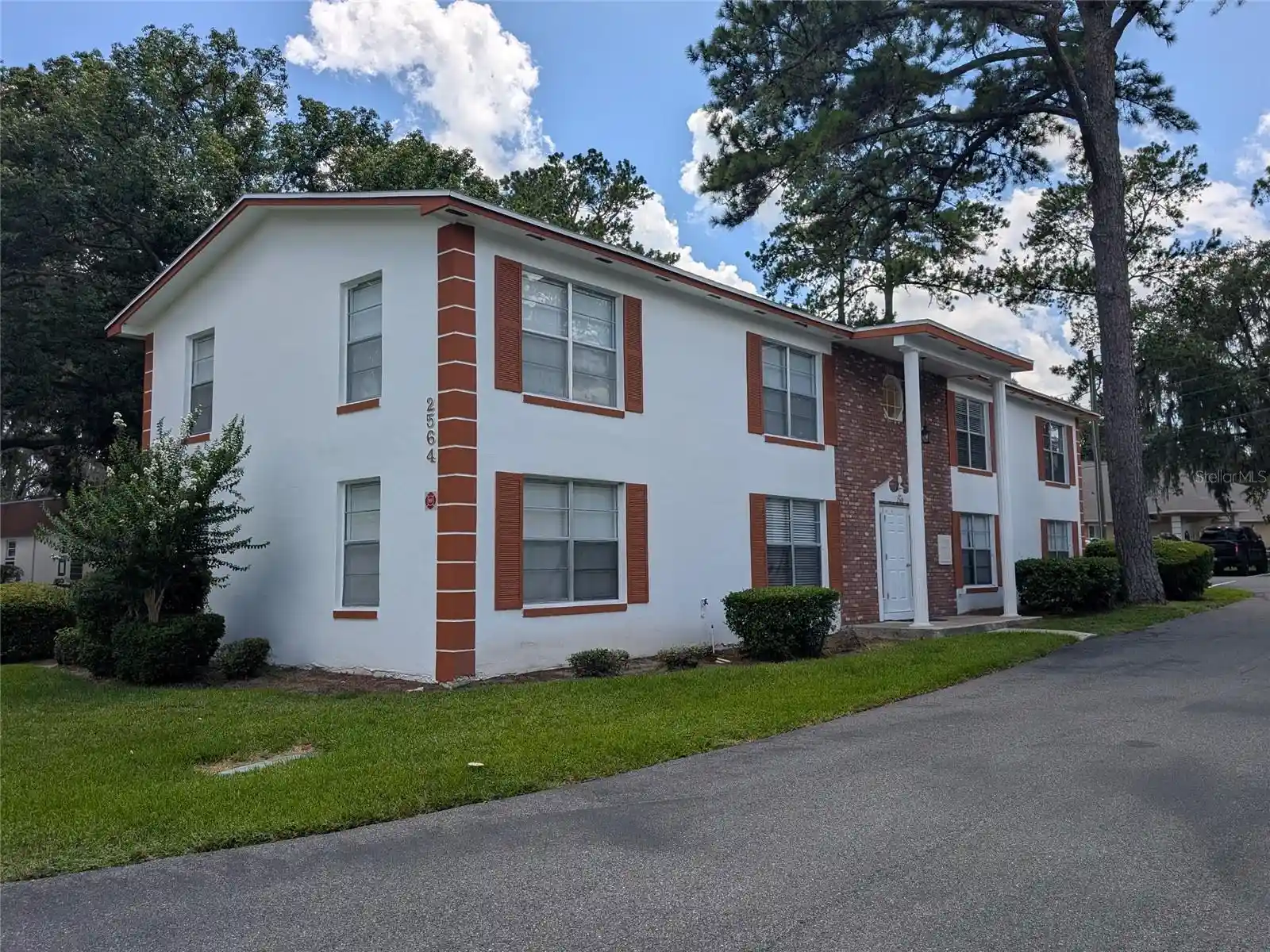 Listing Photo 1 - Condo for sale in 2564 Se 15Th Ave located at 2564 Se 15Th Ave, OCALA, FL 34471 - Unit 2564 SE 15th Avenue