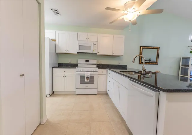 4th image of 6800 Placida Rd #268, Englewood, FL 34224 | MLS# D6143064