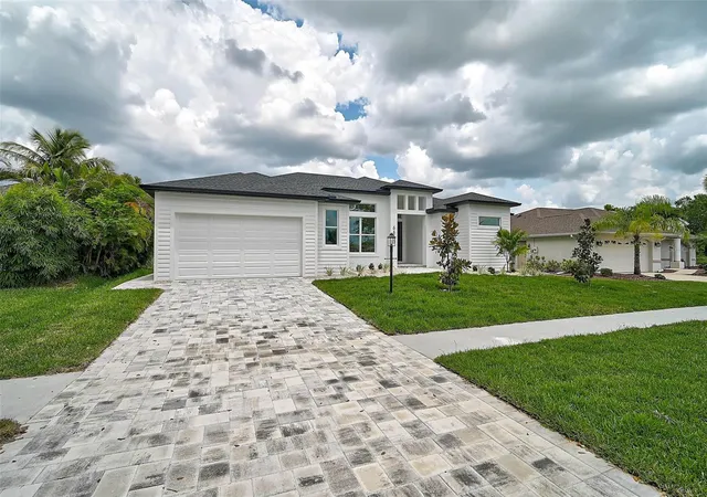 Photo 3 of Single family home for sale at 6655 Pan American Blvd, North Port, FL 34287 | MLS# N6139686 | Listing updated on 2026-07-17