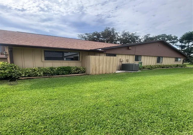 Homes for sale in New Smyrna Beach, FL | 31 Lake Fairgreen Cir, New Smyrna Beach, FL 32168 | MLS# NS1085470