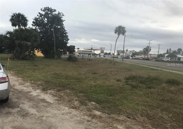 Photo 3 of Land for sale at 106 Lamont St, Edgewater, FL 32132 | MLS# V4943807 | Listing updated on 2026-02-25