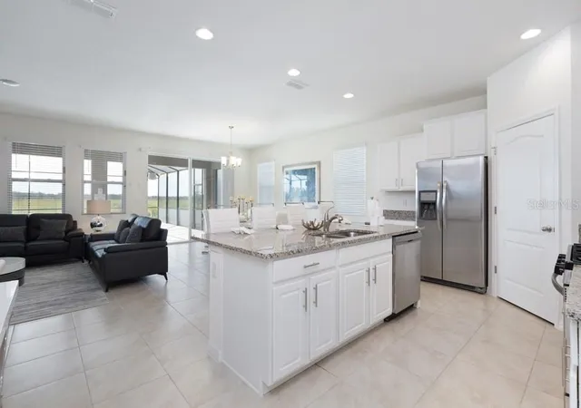 Photo 3 of Single family home for sale at 8012 Oak Shadow Ct, Davenport, FL 33837 | MLS# S5130984 | Listing updated on 2026-10-06