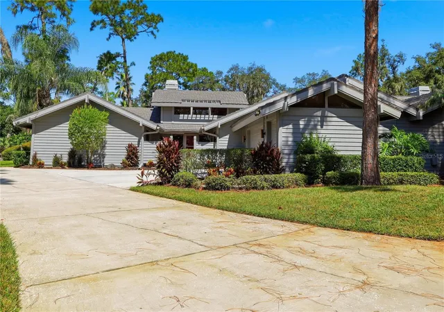 Photo 3 of Single family home for sale at 5355 Cobblestone Ct, Wesley Chapel, FL 33543 | MLS# TB8407739 | Listing updated on 2026-10-05