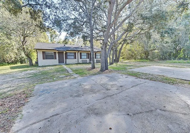 Photo 3 of House for sale at 512 Long Ave, Inverness, FL 34453 | MLS# OM705609 | Listing updated on 2026-09-16
