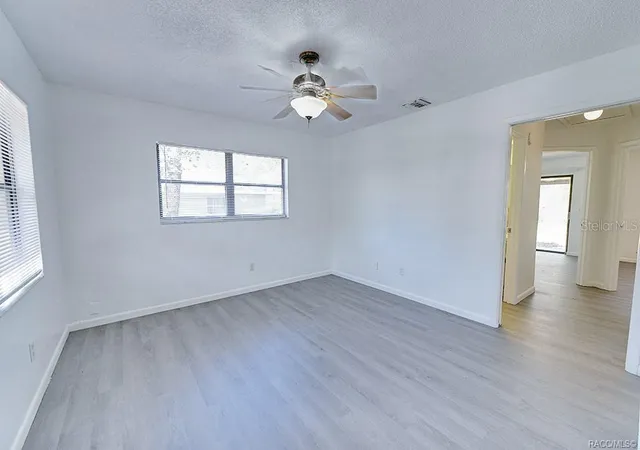 Photo 4 of House for sale at 512 Long Ave, Inverness, FL 34453 | MLS# OM705609 | Listing updated on 2026-09-16
