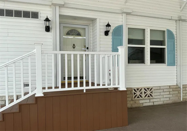 Photo 3 of Manufactured home for sale at 236 Allies Pass Pass #363, Frostproof, FL 33843 | MLS# K4903013 | Listing updated on 2026-10-05