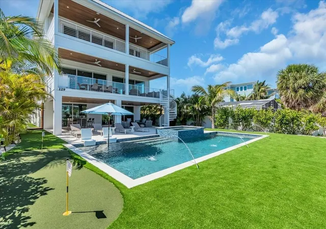 Photo 4 of Single family home for sale at 229 Willow Ave, Anna Maria, FL 34216 | MLS# A4659214 | Listing updated on 2026-08-22