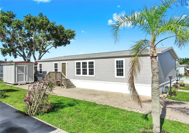 Homes for sale in Palmetto, FL | 420 49th St E #64, Palmetto, FL 34221 | MLS# TB8408682