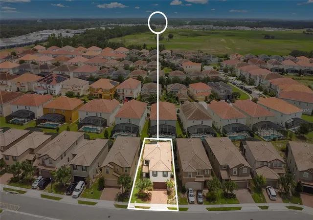 Photo 3 of Single family home for sale at 5481 Misty Oak Cir, Davenport, FL 33837 | MLS# O6328372 | Listing updated on 2026-10-02