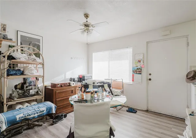 4th image of 8950 Park Blvd #702, Seminole, FL 33777 | MLS# TB8408834