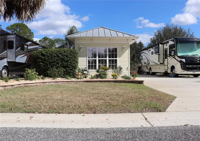 1st image of 9573 Se 49th Ter, Webster, FL 33597 | MLS# G5099802