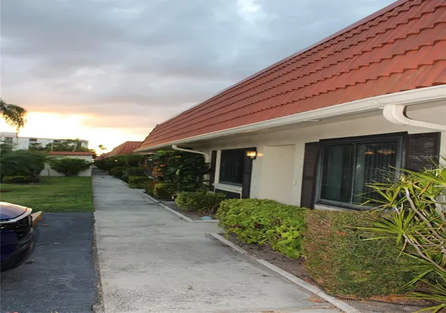 2nd image of 19029 Us Hwy 19 N #16C, Clearwater, FL 33764 | MLS# TB8409184