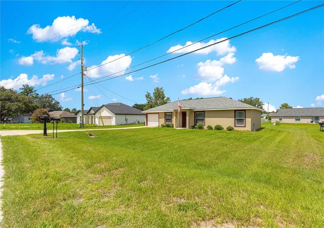Photo 3 of Single family home for sale at 9723 Bahia Rd, Ocala, FL 34472 | MLS# OM705914 | Listing updated on 2026-09-03