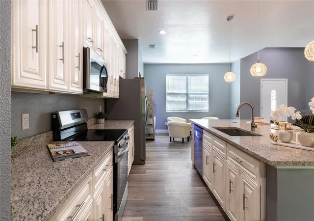 5th image of 41550 Royal Trails Rd, Eustis, FL 32736 | MLS# O6328829