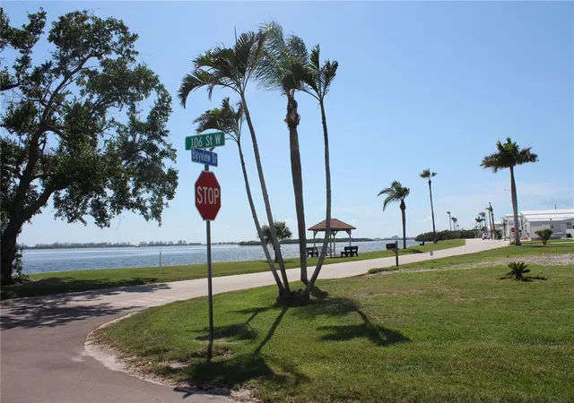3rd image of 10315 Cortez Rd W #1/2 BV, Bradenton, FL 34210 | MLS# A4659511