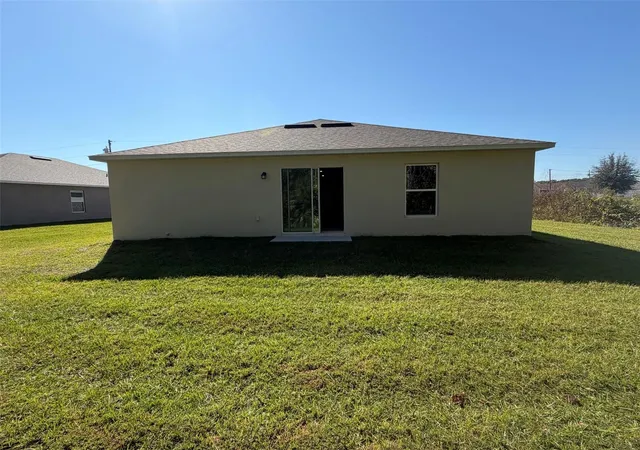 Photo 4 of Single family home for sale at 880 Hudson Valley Dr, Kissimmee, FL 34759 | MLS# C7512622 | Listing updated on 2026-10-21