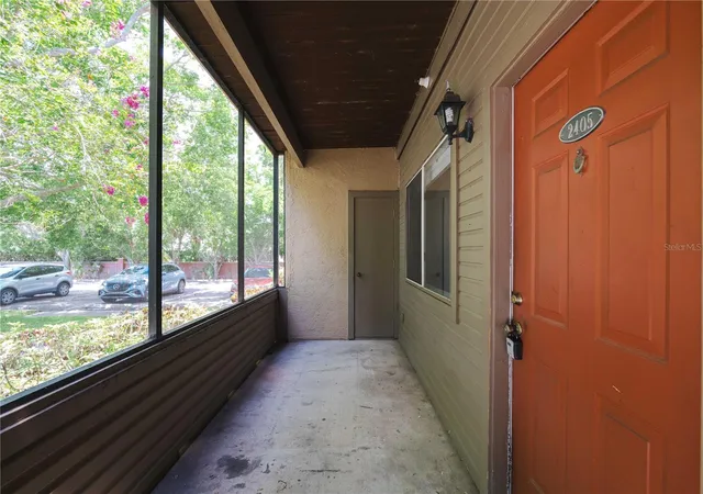Photo 3 of Condo for sale at 10263 Gandy Blvd N #2405, Saint Petersburg, FL 33702 | MLS# TB8409334 | Listing updated on 2026-04-21