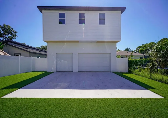 Photo 1 of Single family home for sale at 5032 20Th Ave N, Saint Petersburg, FL 33710 | MLS# R4909659 | Listing updated on 2026-10-06