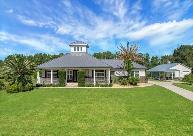 Homes for sale in Weirsdale, FL | 16982 Se Hwy 42, Weirsdale, FL 32195 | MLS# G5099886