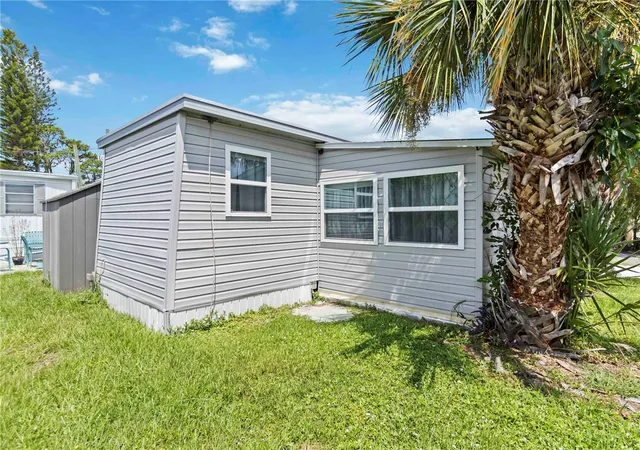 Homes for sale in Sarasota, FL | 1100 University Parkway, Sarasota, FL 34234 | Houzeo