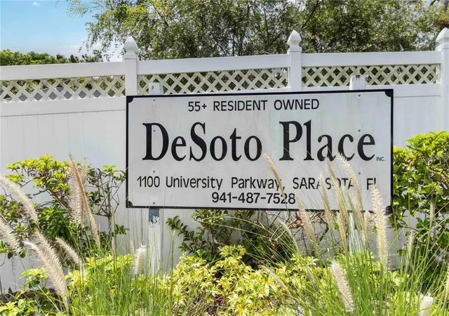 Homes for sale in Sarasota, FL | 1100 University Pkwy #54, Sarasota, FL 34234 | MLS# A4659676
