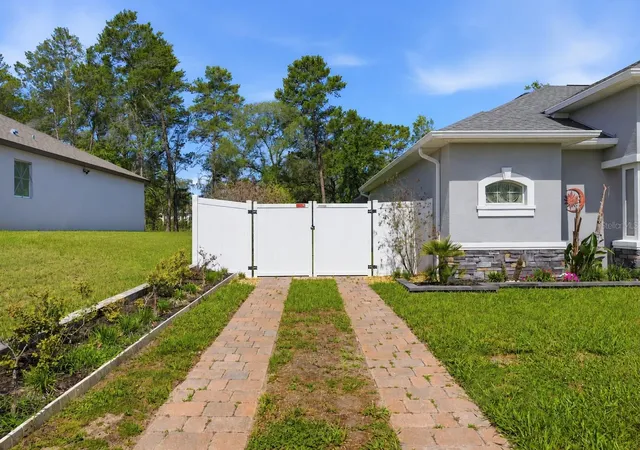 2nd image of 13079 Harris Hawk Rd, Weeki Wachee, FL 34614 | MLS# W7877553