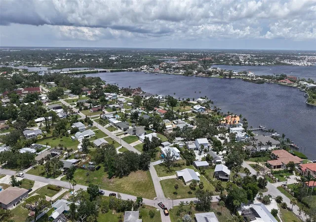 4th image of 513 Pine Rd, Nokomis, FL 34275 | MLS# A4659752