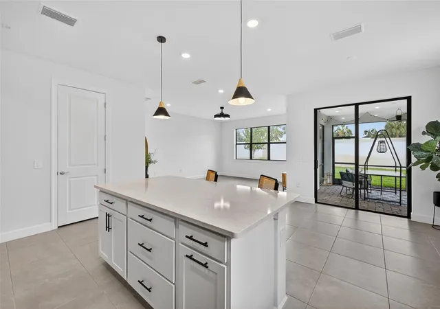 Photo 4 of Single family home for sale at 12307 Wigeon Dr, Bradenton, FL 34212 | MLS# A4659772 | Listing updated on 2026-08-27