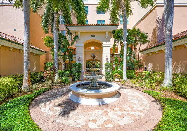 Homes for sale in Osprey, FL | 401 N Point Rd #304, Osprey, FL 34229 | MLS# A4659785