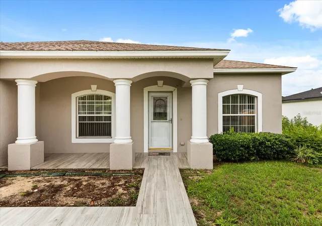 Photo 3 of Single family home for sale at 3544 Sw 157Th Loop, Ocala, FL 34473 | MLS# G5099966 | Listing updated on 2026-08-30