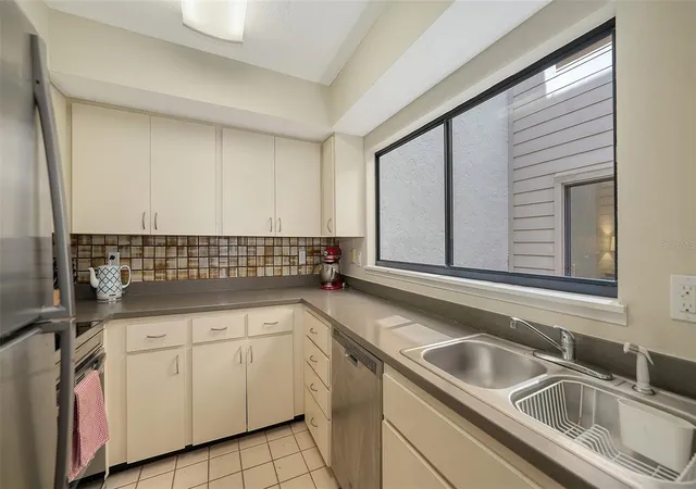 Photo 3 of Townhouse for sale at 4983 Greencroft Rd #181, Sarasota, FL 34235 | MLS# A4659853 | Listing updated on 2026-06-09