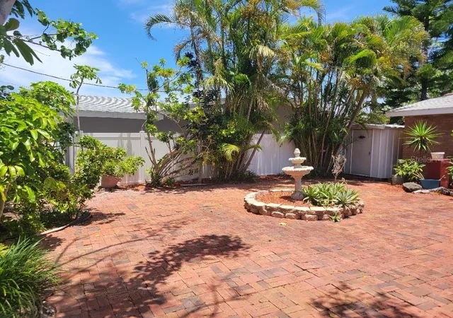 Homes for sale in St Pete Beach, FL | 315 S Tessier Dr, St Pete Beach, FL 33706 | MLS# TB8410465