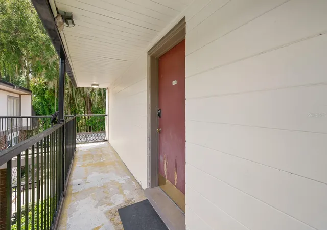 4th image of 1700 Sw 16Th Ct #L26, Gainesville, FL 32608 | MLS# GC532777