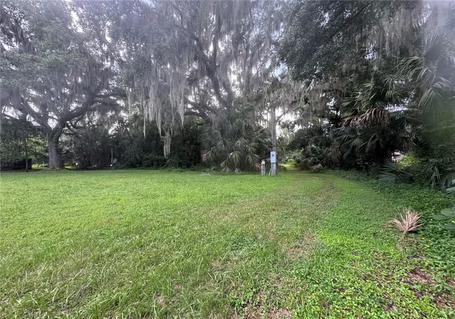 3rd image of 1530 Swamp Ln, Geneva, FL 32732 | MLS# O6330060